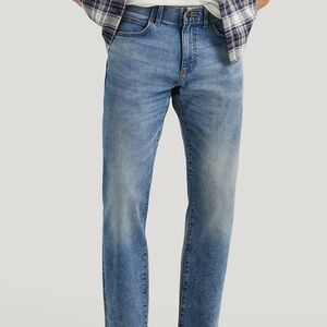 Mens Lee Extreme Motion Athletic Tapered Leg Jeans